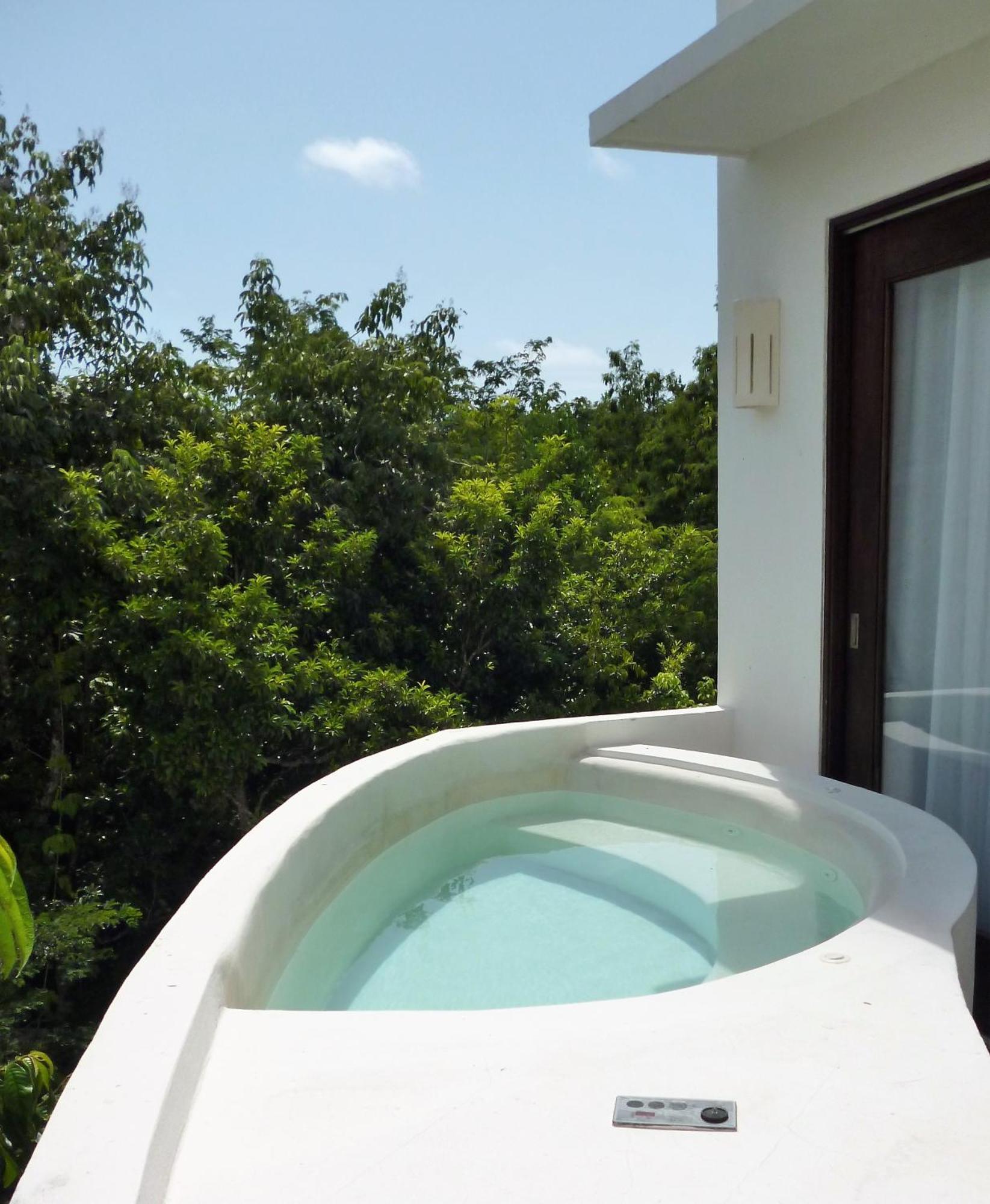 Aparthotel Mak Nuk Village - Clothing Optional
